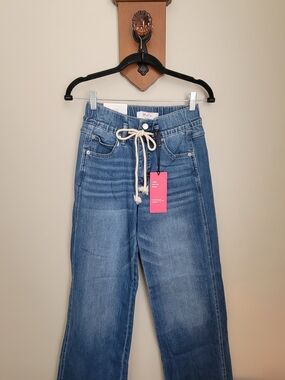 Moco Boutique Women’s Blue Drawstring Jeans - Casual Fit Size 3/26